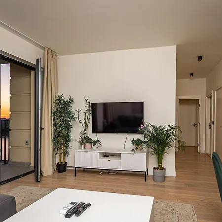 Sinfonia Lux 802 Apartment Belgrade